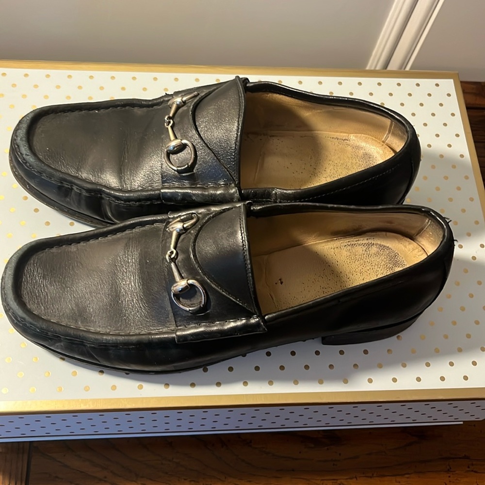 COPY - Vintage (2003) Black Gucci Loafers. Some wear and tear.  Women size 8.